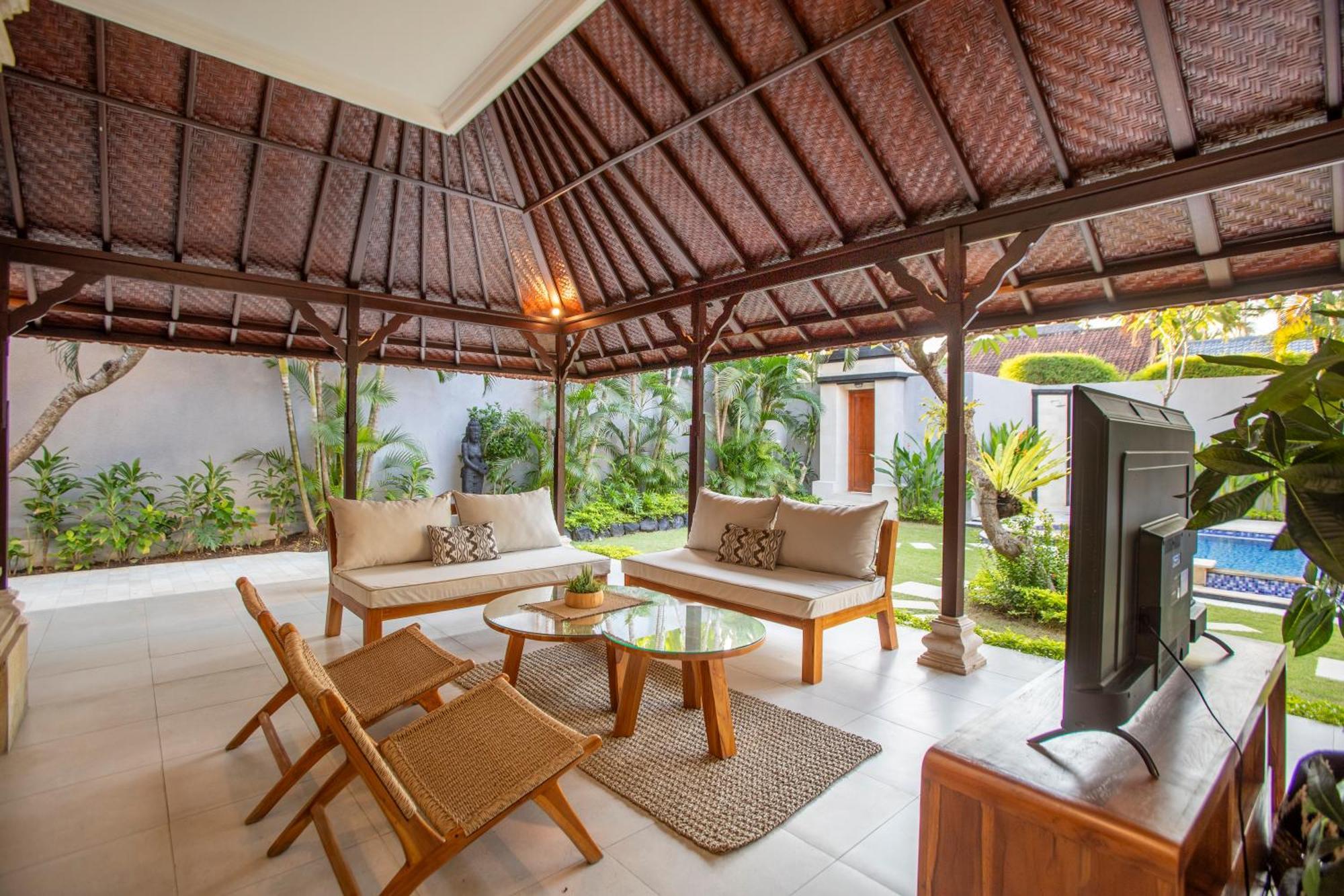 Viona 3 Villa - 3 Bdr Villa, Walk To The Beach Seminyak Eksteriør bilde